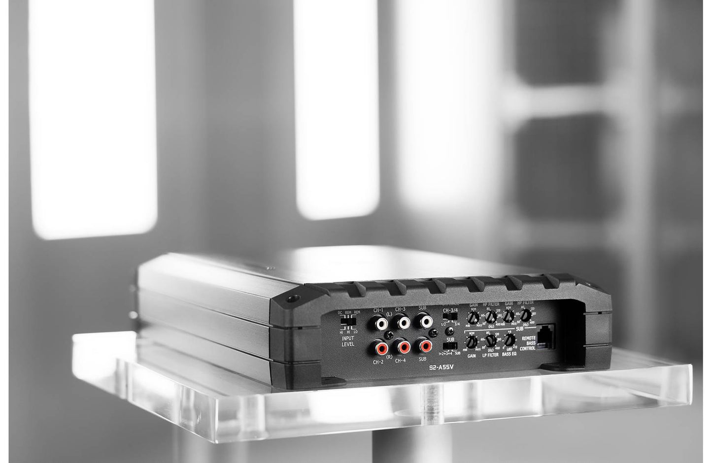 Alpine S2-A55V S-Series 5-channel car amp (40w RMS x 4 at 4ohms + 300w RMS x 1 at 2ohms)